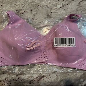 VSX Featherweight™ Medium V-Neck Sports Bra Comfortable Pink Wireless Bra new